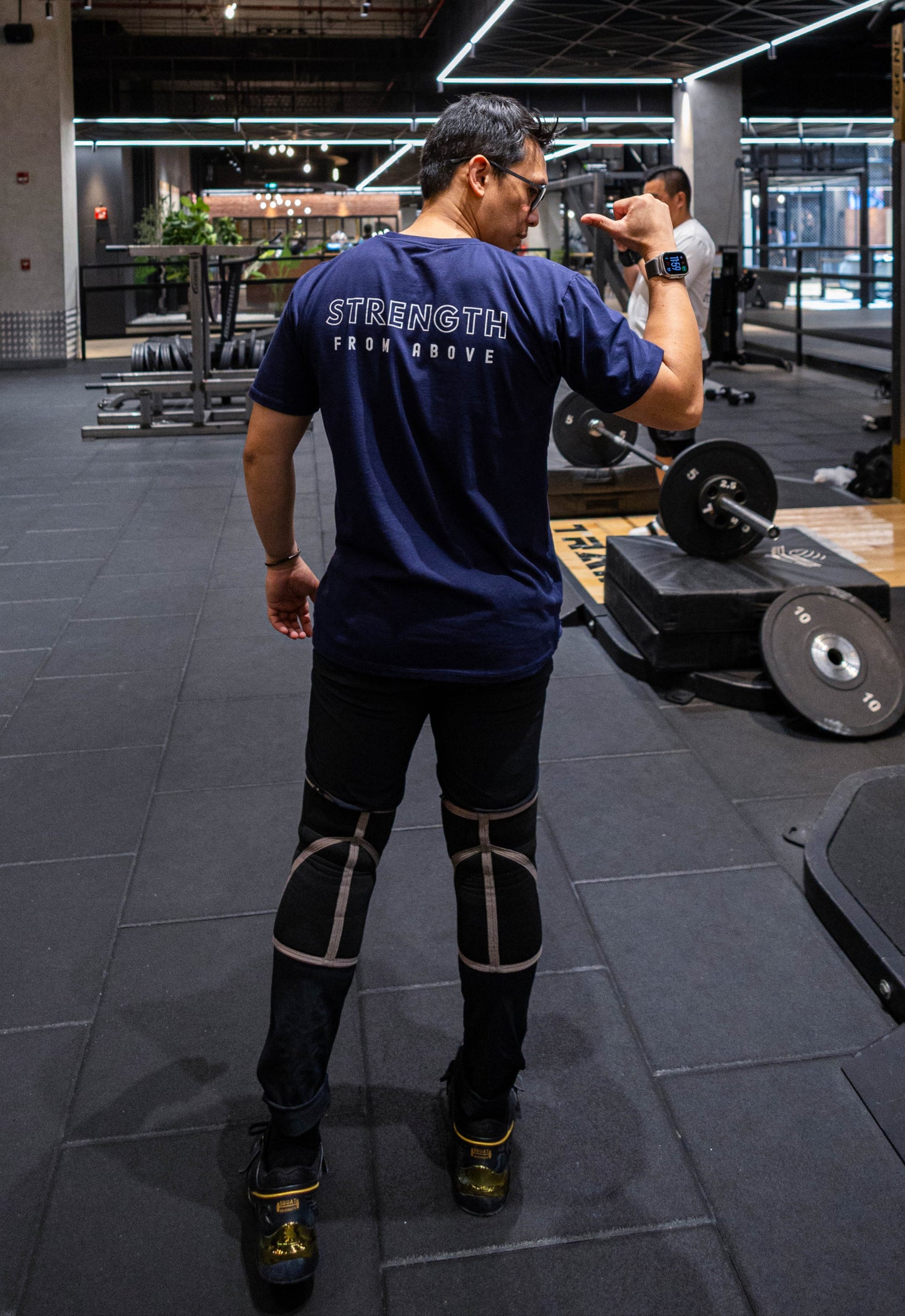 Statement Tee "STRENGTH FROM ABOVE"